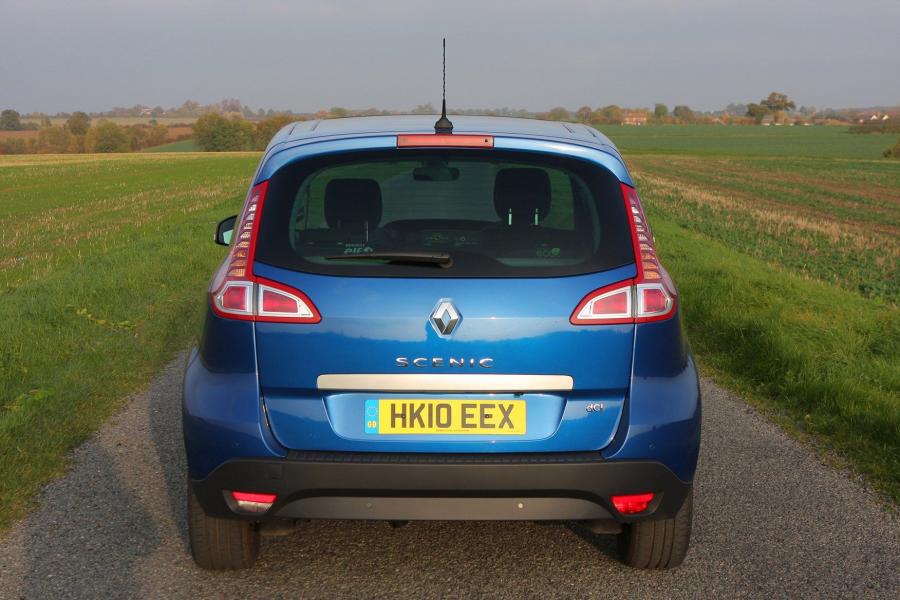  Renault Scenic 2009 года  (UK) (фото 13 из 37)